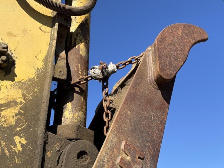 komatsu-pc200-l-image-15