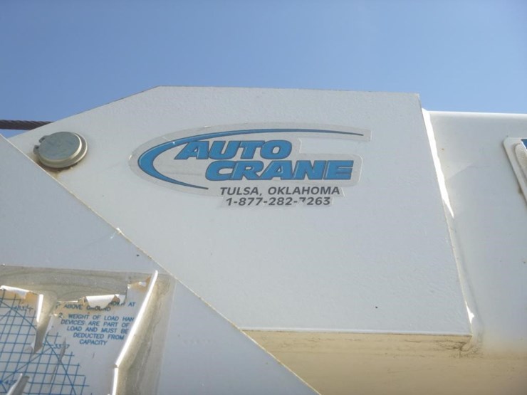 2015-hino-268-image-9