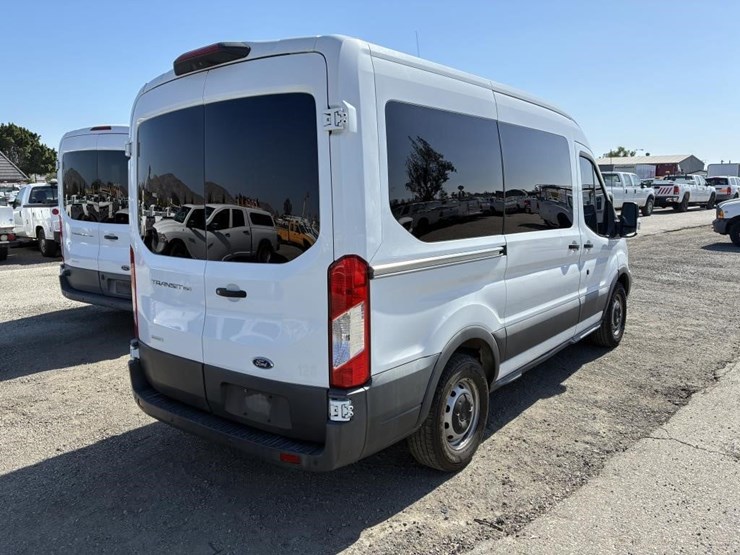 2018-ford-transit-image-2