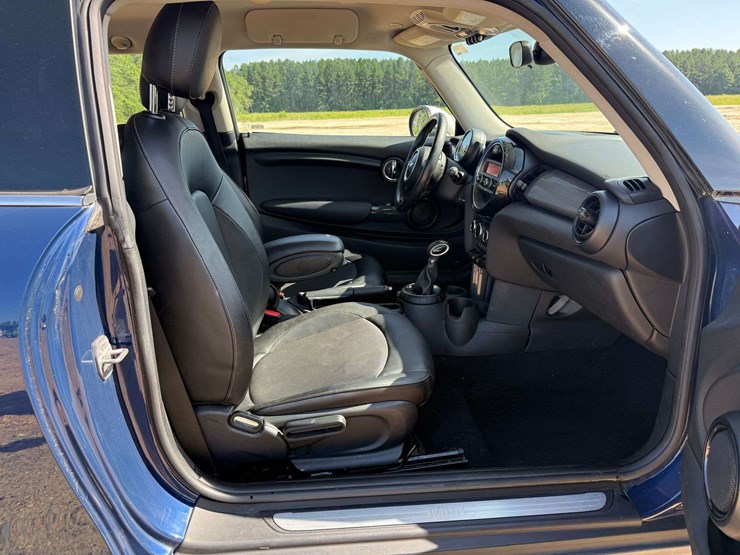 2007-mini-cooper-2-door-convertible-(90,163-miles)-image-15