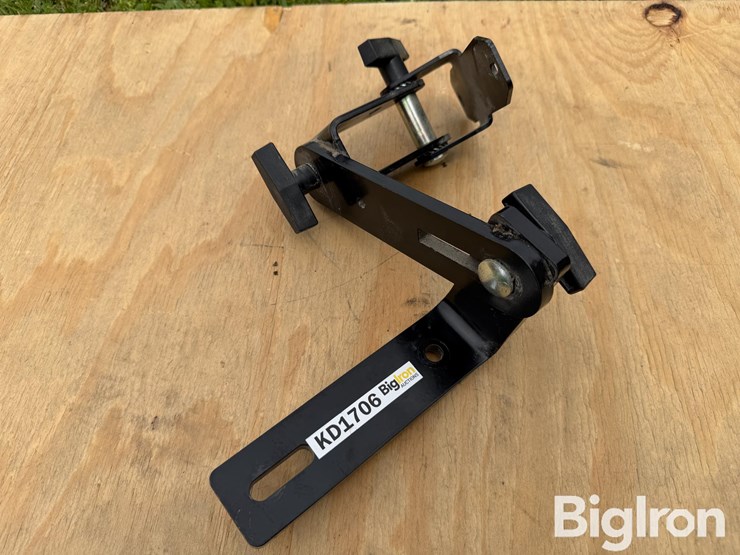 john-deere-display-mounting-bracket-image-7