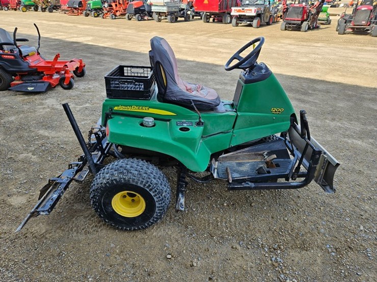 john-deere-1200-image-6