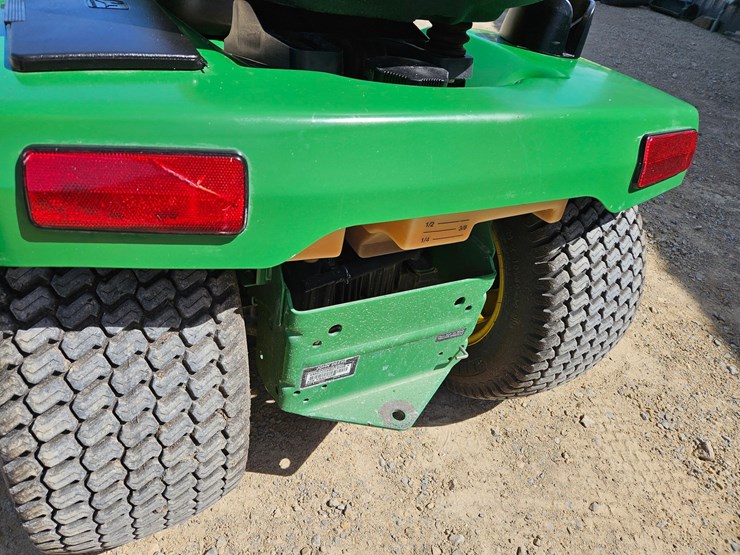 john-deere-325-image-18