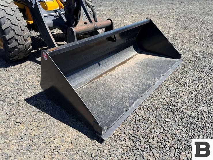 2018-jcb-409-image-7