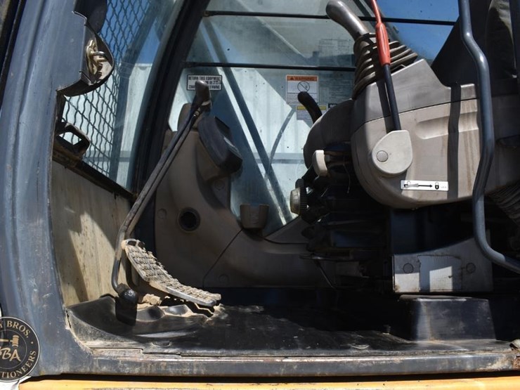 2010-deere-350d-lc-image-61