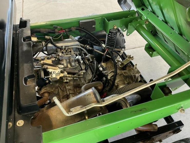 john-deere-gator-hpx-image-10