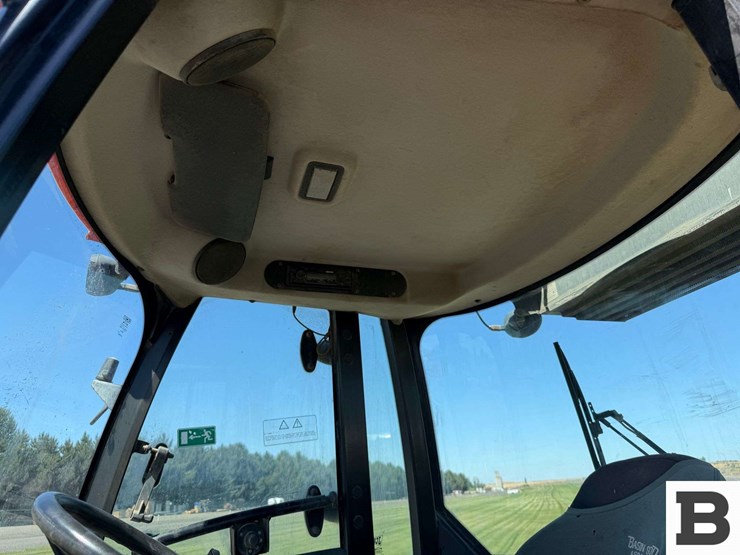 2018-jcb-409-image-45