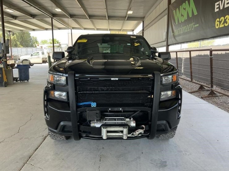 2019-chevrolet-silverado-1500-image-3