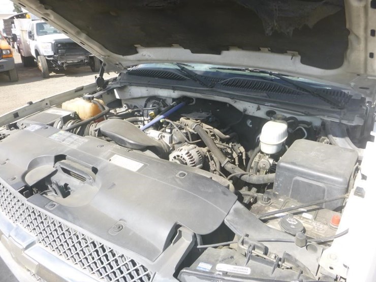 2003-chevrolet-2500-image-14