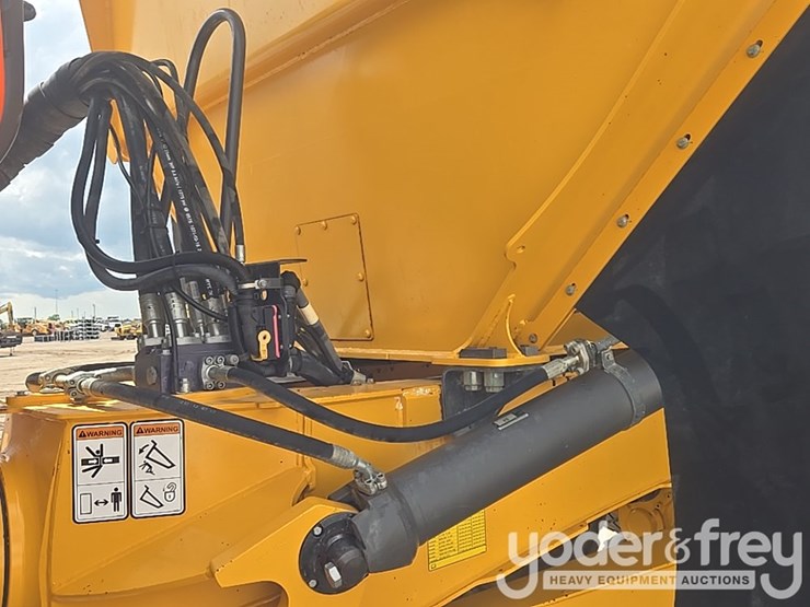 2022-volvo-a25g-image-16