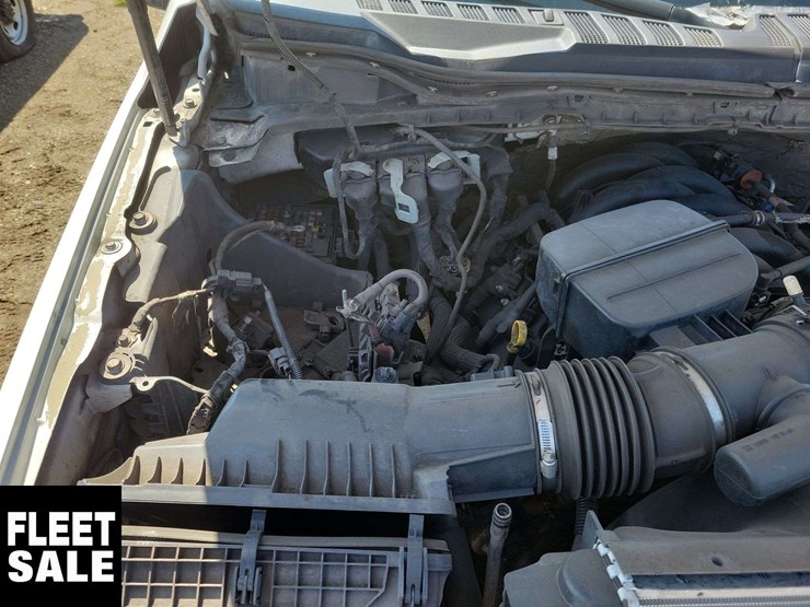 2021-ford-f550-image-31