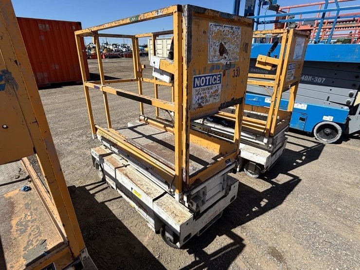 2005-custom-equipment-hb1030-image-2