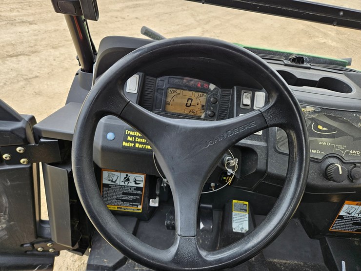 john-deere-gator-image-31
