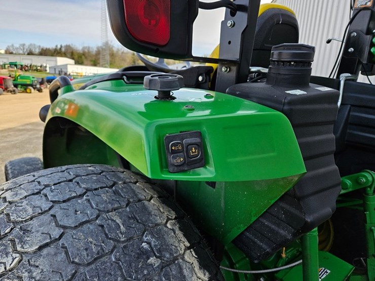 john-deere-4066r-image-16