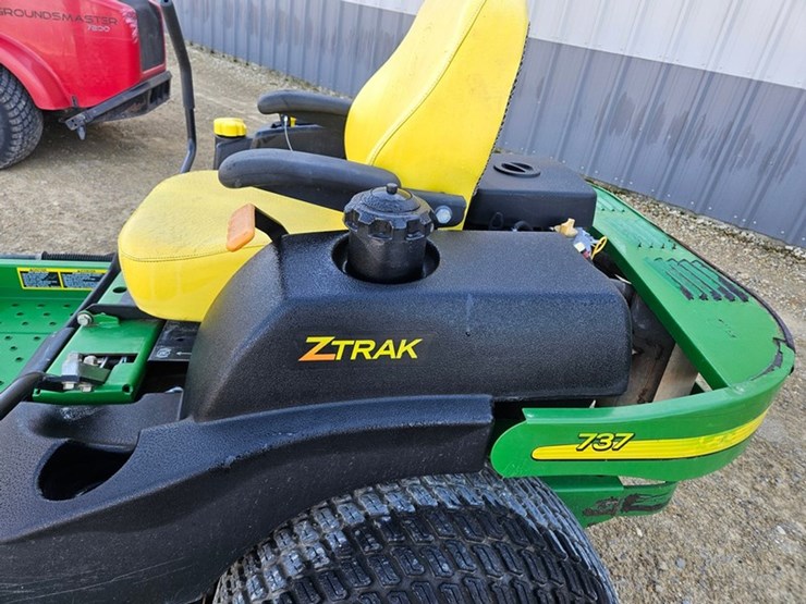 john-deere-737-image-13