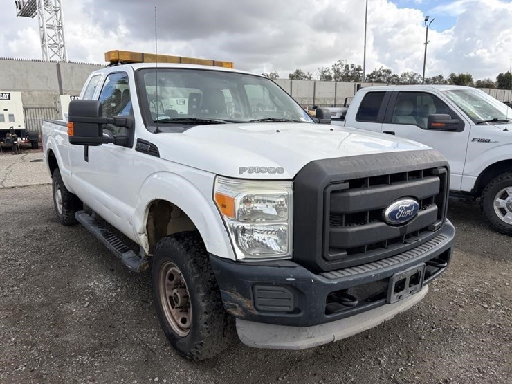 2011-ford-f250-sd-image-2