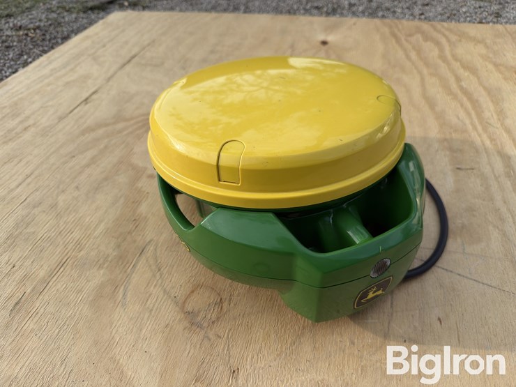 john-deere-7000-image-3