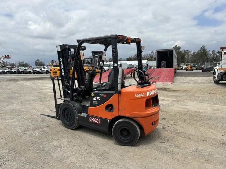 2008-doosan-g25p-5-image-4