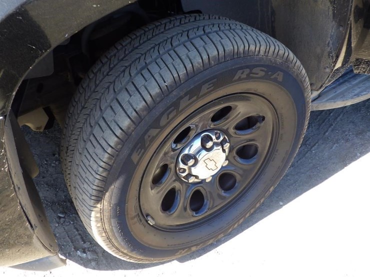 2008-chevrolet-tahoe-image-13