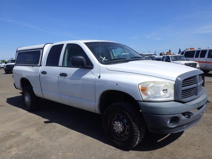 2009-dodge-ram-2500-image-2