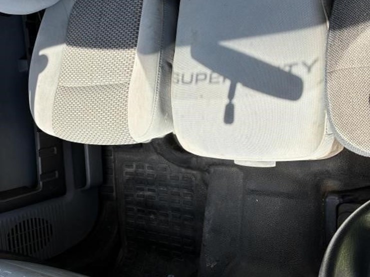 2011-ford-f550-image-20