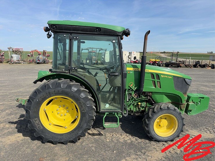 2023-john-deere-5075gn-image-6