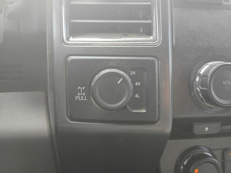2018-ford-f150-image-46