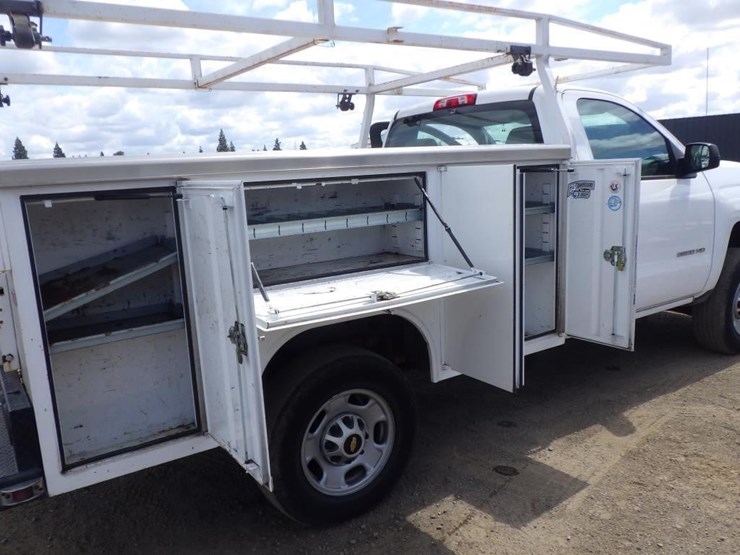2016-chevrolet-2500-image-9