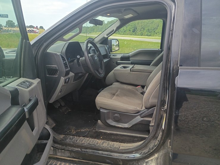 2018-ford-f150-image-28