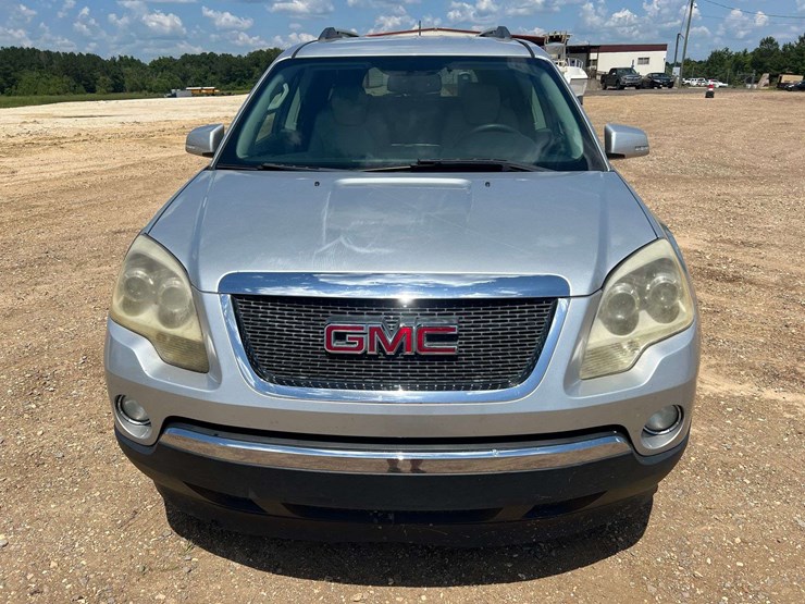 2012-gmc-acadia-image-5
