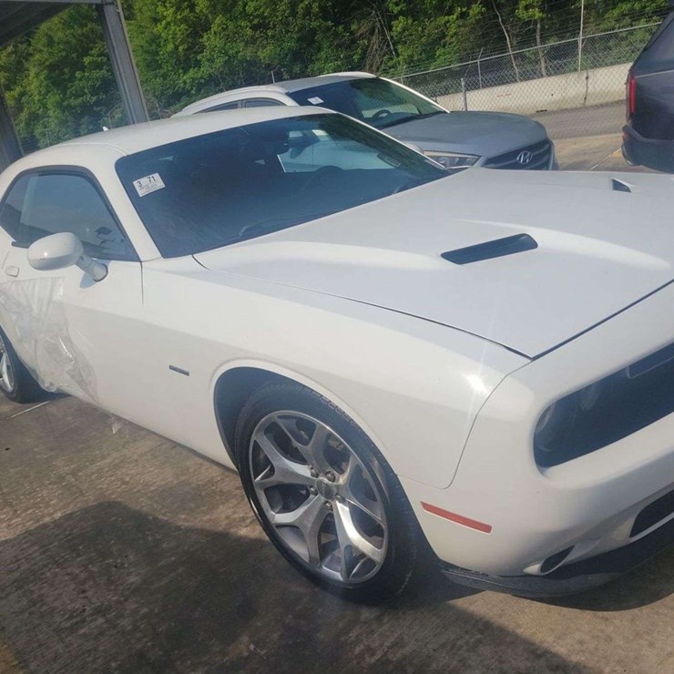 2015 Dodge Challenger R/T 2D Coupe,