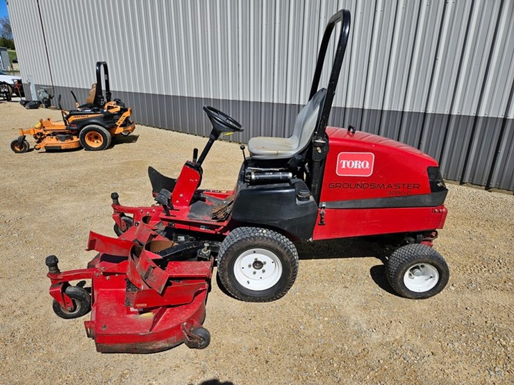 toro-groundsmaster3280d-image-2