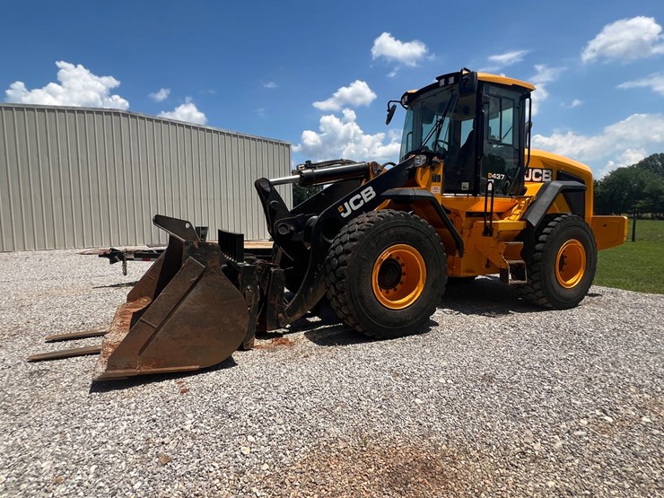2023-jcb-437zx-image-1
