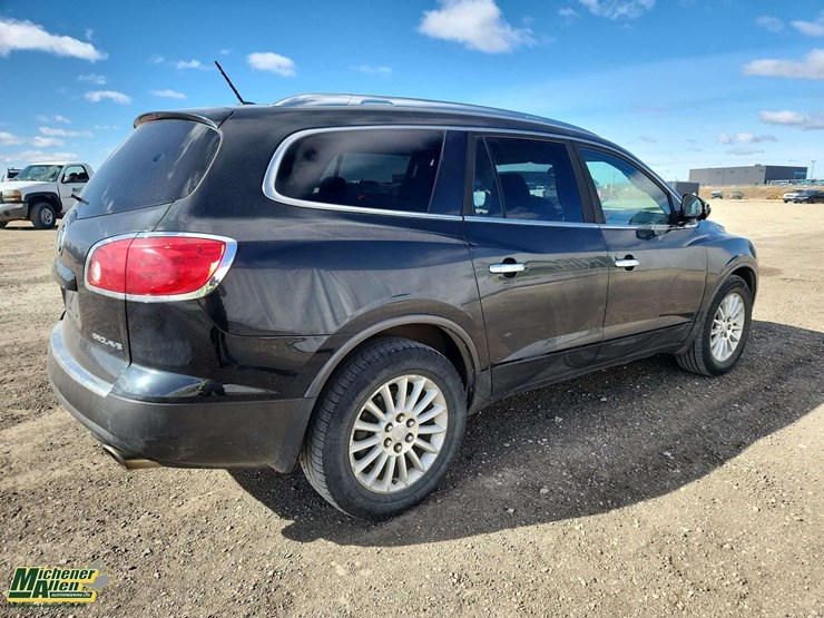 2010-buick-enclave-image-4