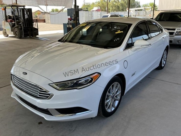 2018-ford-fusion-energi-sdn-image-4