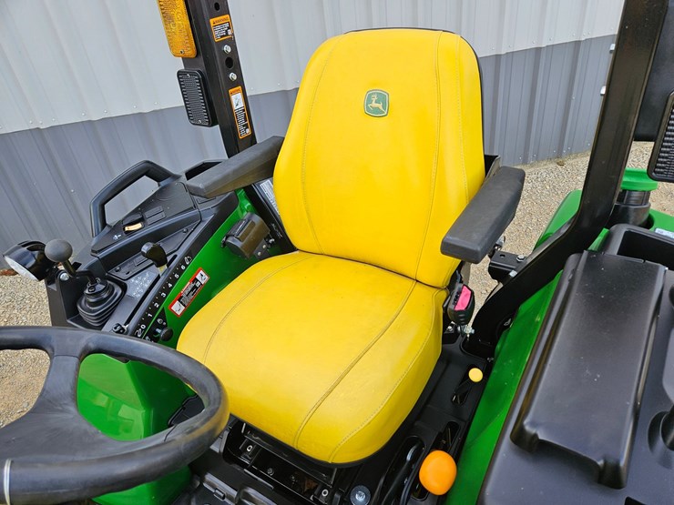 john-deere-2032r-image-29