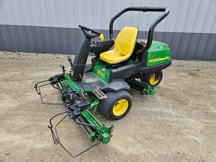 john-deere-2500e-image-1