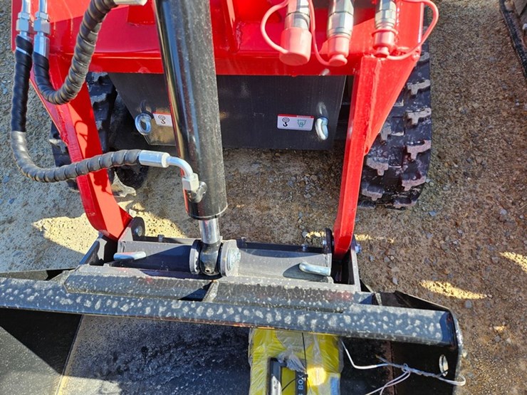 #5123-•-2026-agt-ysrt14-mini-skid-loader-image-10