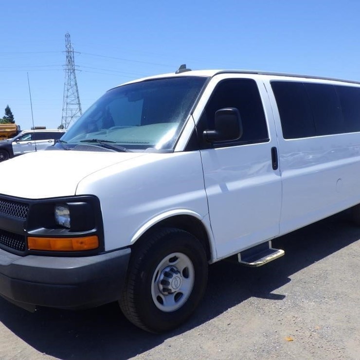 2016 CHEVROLET EXPRESS 3500