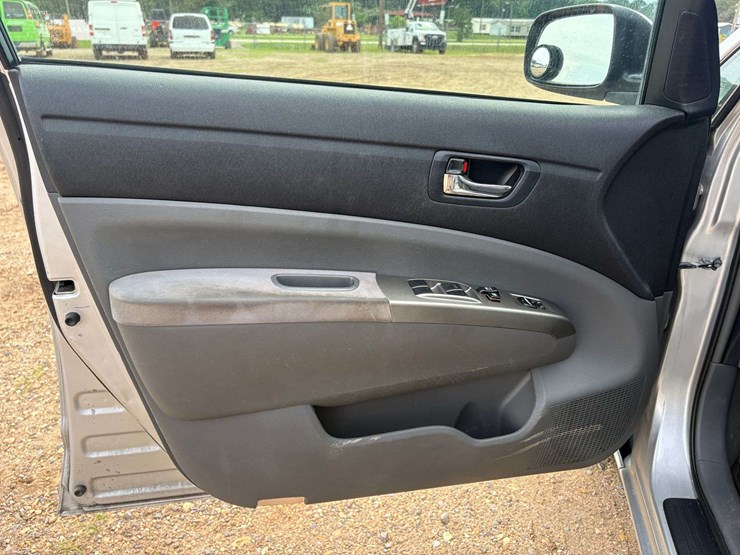 2009-toyota-prius-4-door-hatchback-(194,009-miles)-image-12