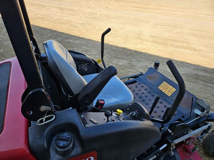 #5086-•-toro-ground-master-7200-zero-turn-mower-image-12