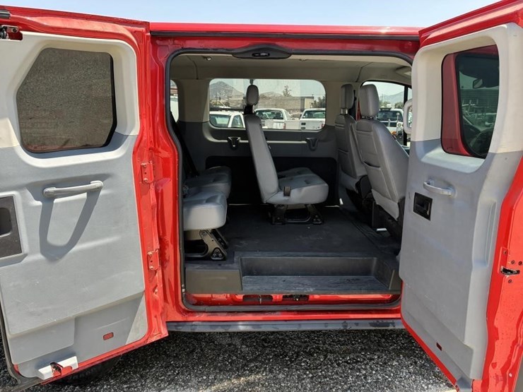 2017-ford-transit-image-9