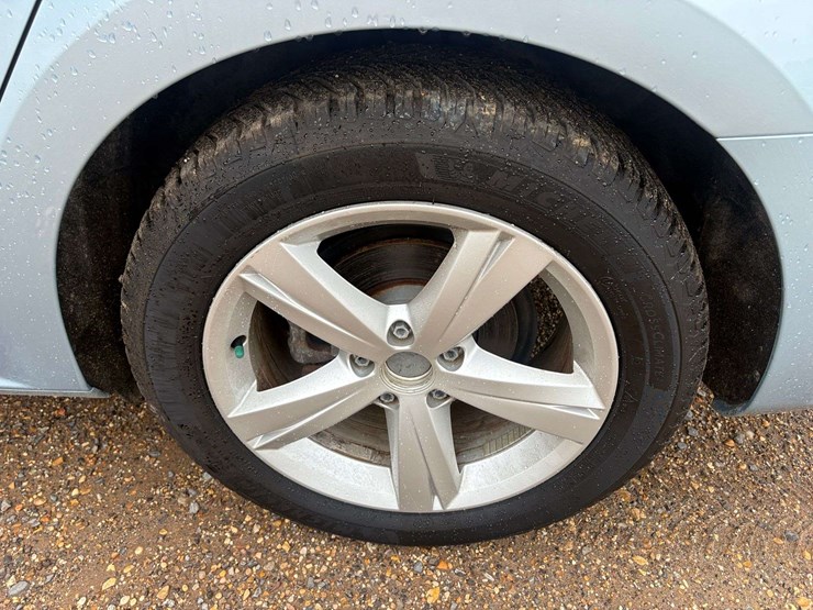2012-volkswagen-passat-se-diesel-4-door-sedan-(172,508-miles)-image-8