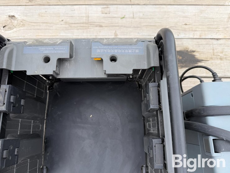 dji-agras-t40-drone-charging-equipment-image-17