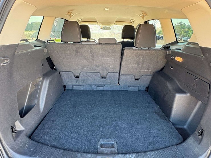 2017-ford-escape-se-image-19
