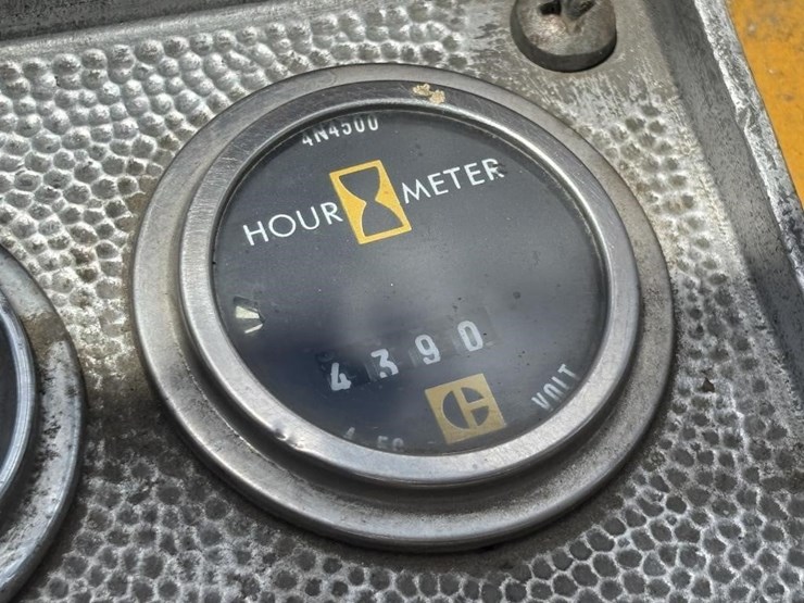 caterpillar-t40b-image-36