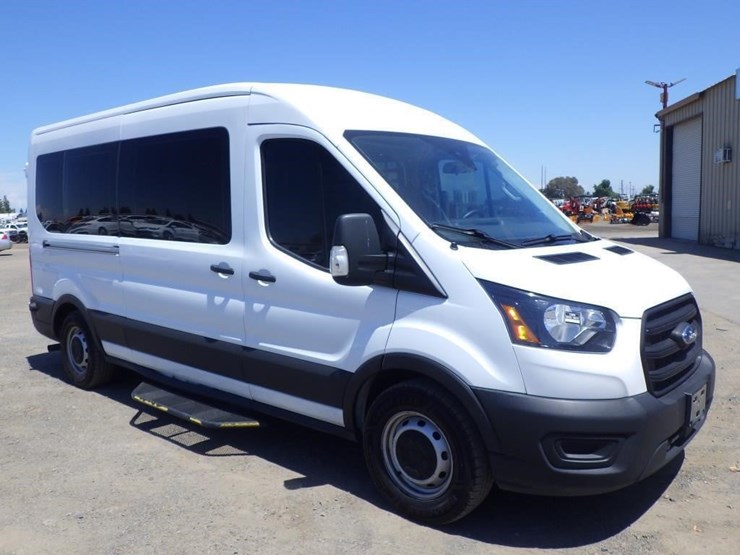 2020-ford-transit-image-2
