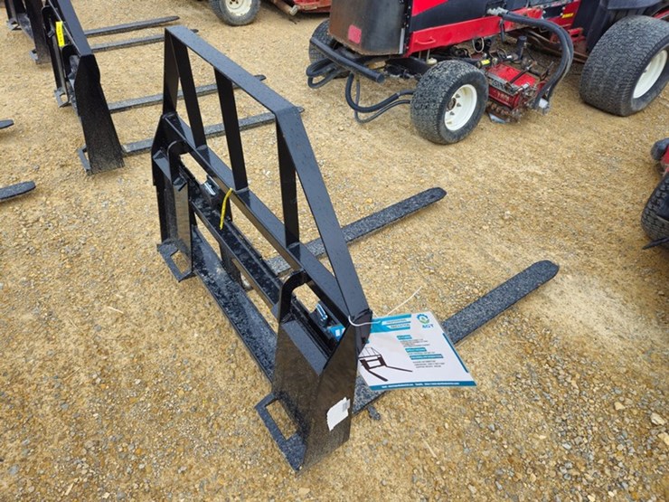 #5133-•-2026-mower-king-sa-48"-pallet-fork-image-5
