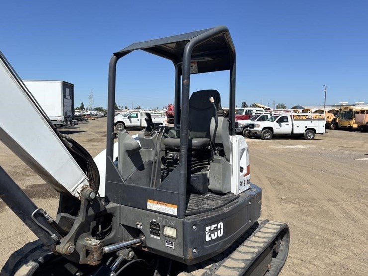2017-bobcat-e50-image-26