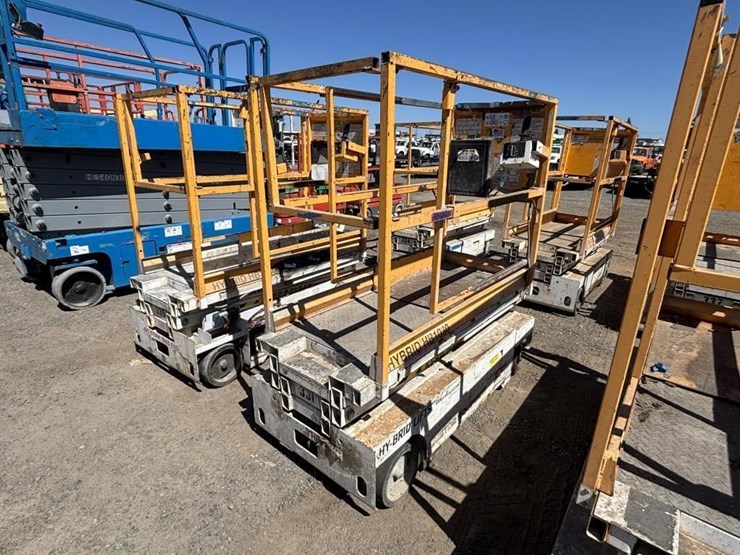 2005-custom-equipment-hb1030-image-3